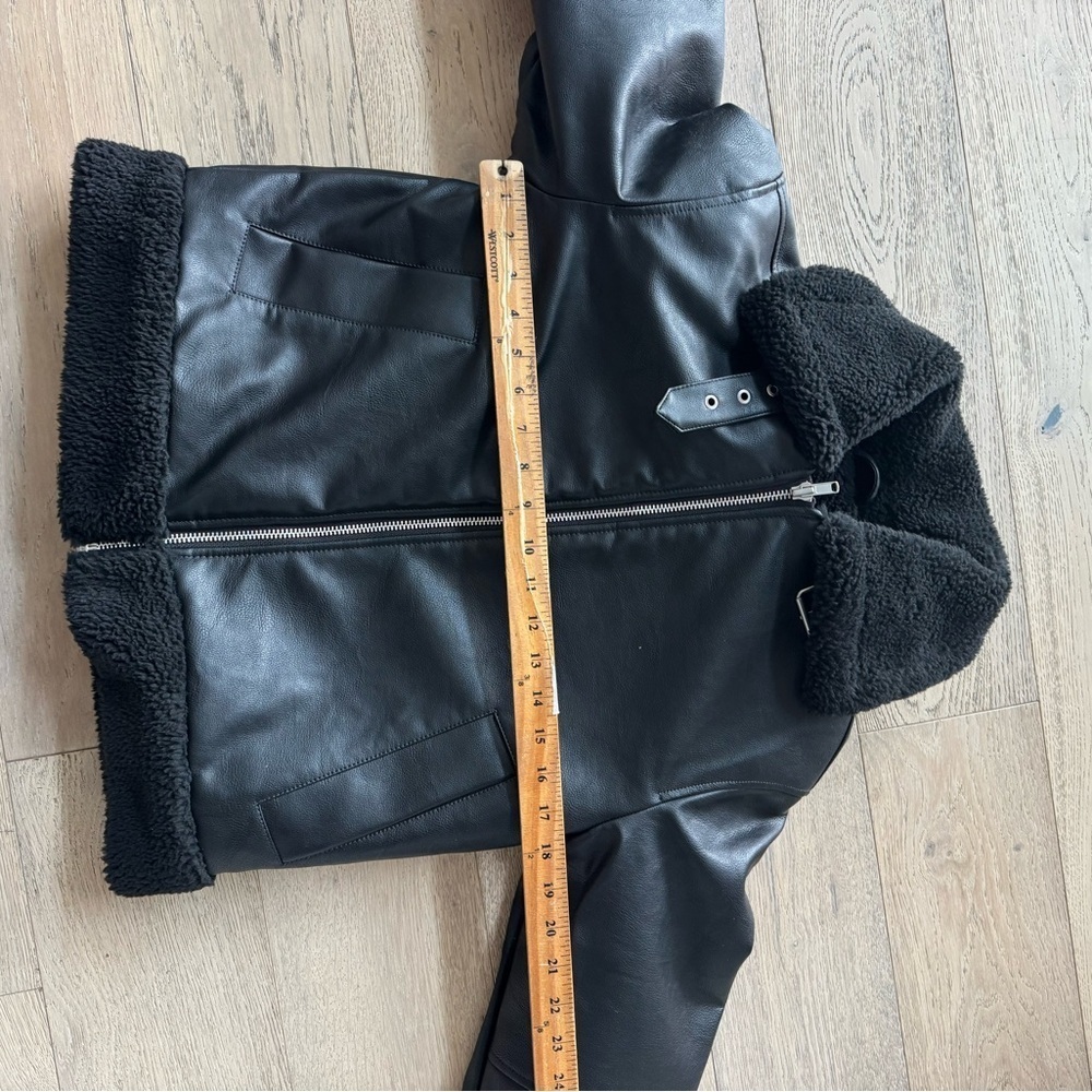 Gap Vegan Leather Sherpa-Trim Jacket Black Xs $168 - Picture 6 of 7